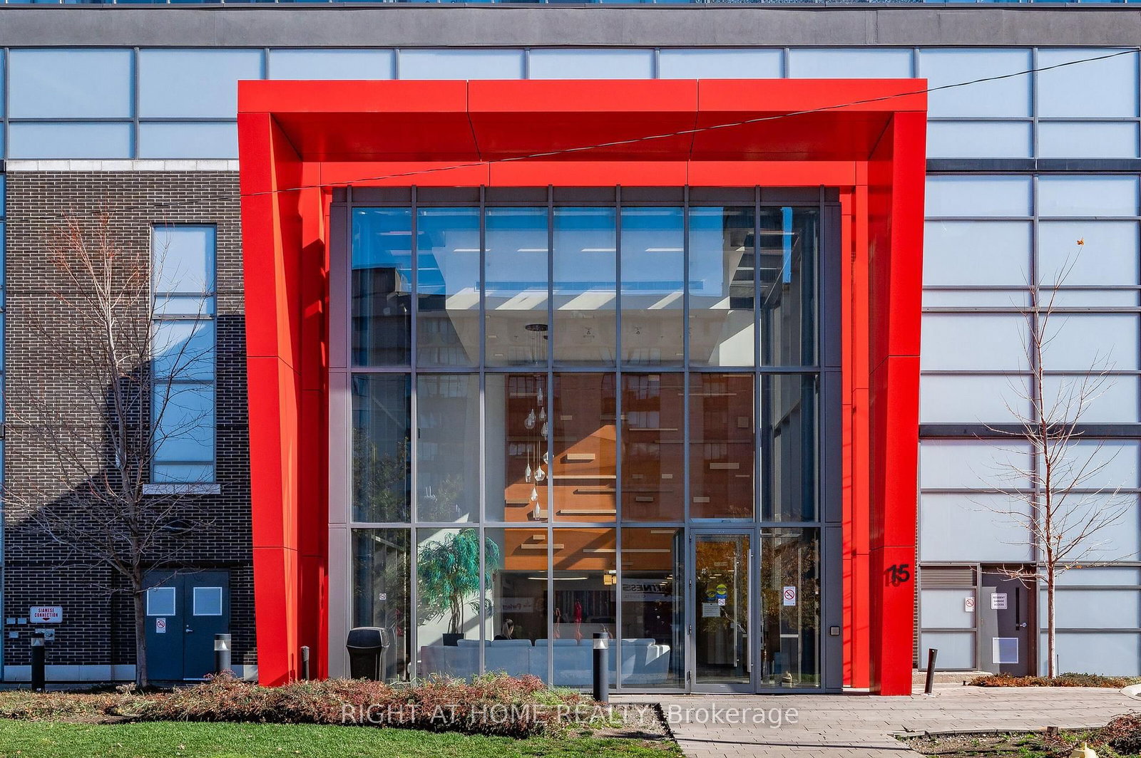 15 James Finlay Way, Unit 917 - Photo 22