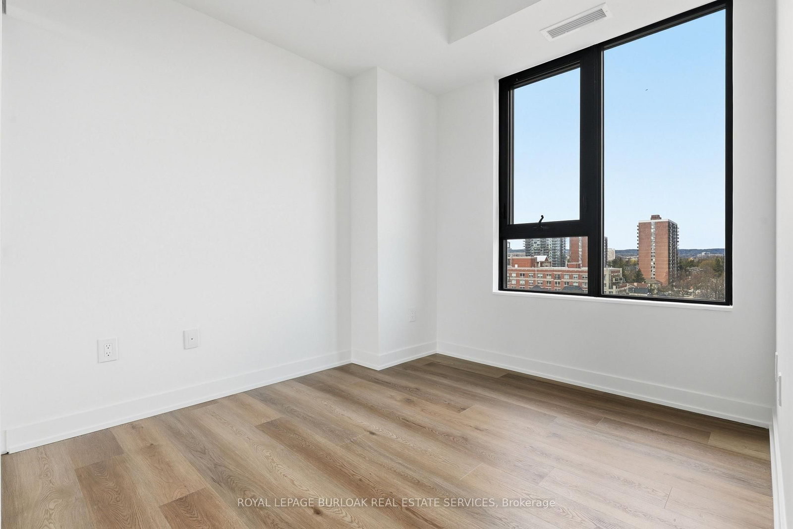 2075 Lakeshore Road, Unit 609 - Photo 13