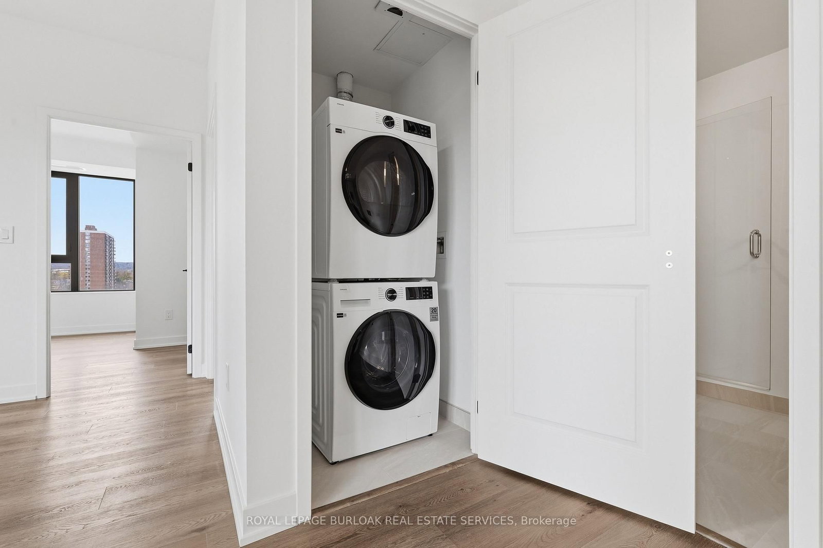 2075 Lakeshore Road, Unit 609 - Photo 16