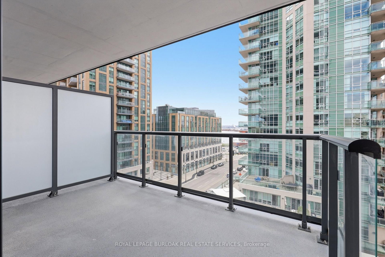 2075 Lakeshore Road, Unit 609 - Photo 8