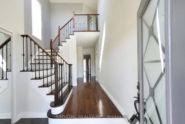 977 Kennedy Circle N