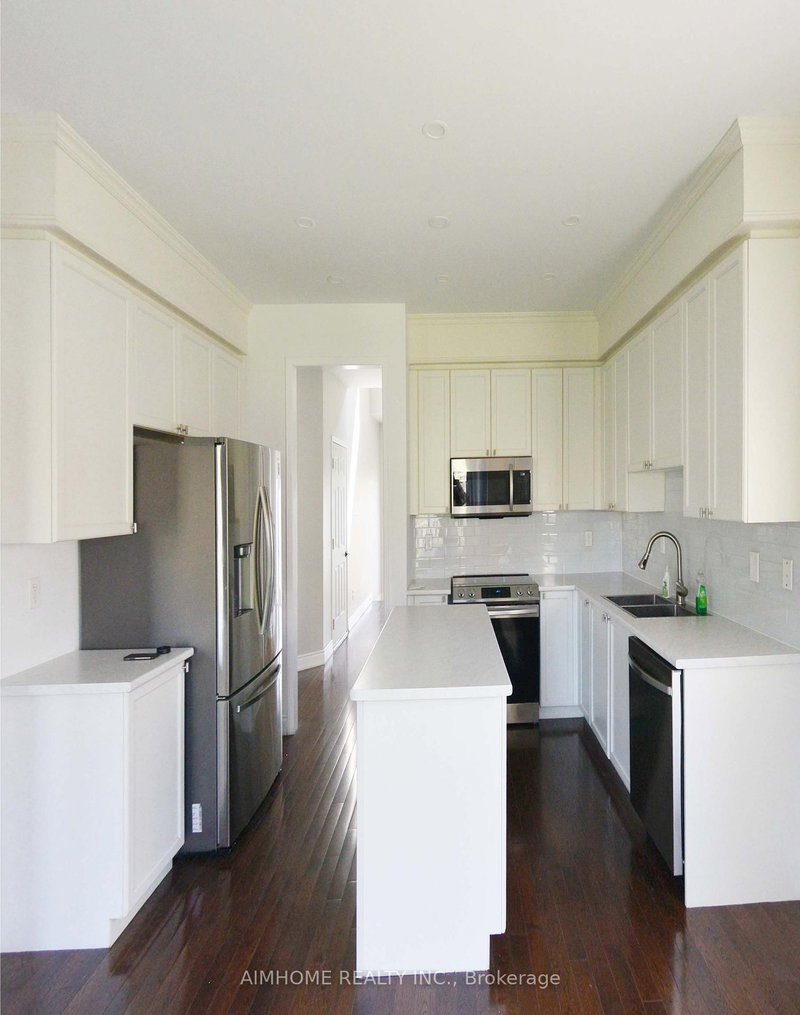 977 Kennedy Circ N, Milton, L9T 0C6 | Image 3