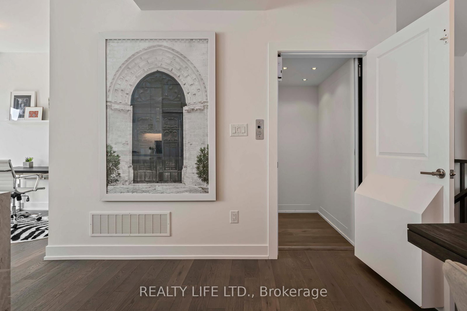 2273 Turnberry Road, Unit 6 - Photo 14