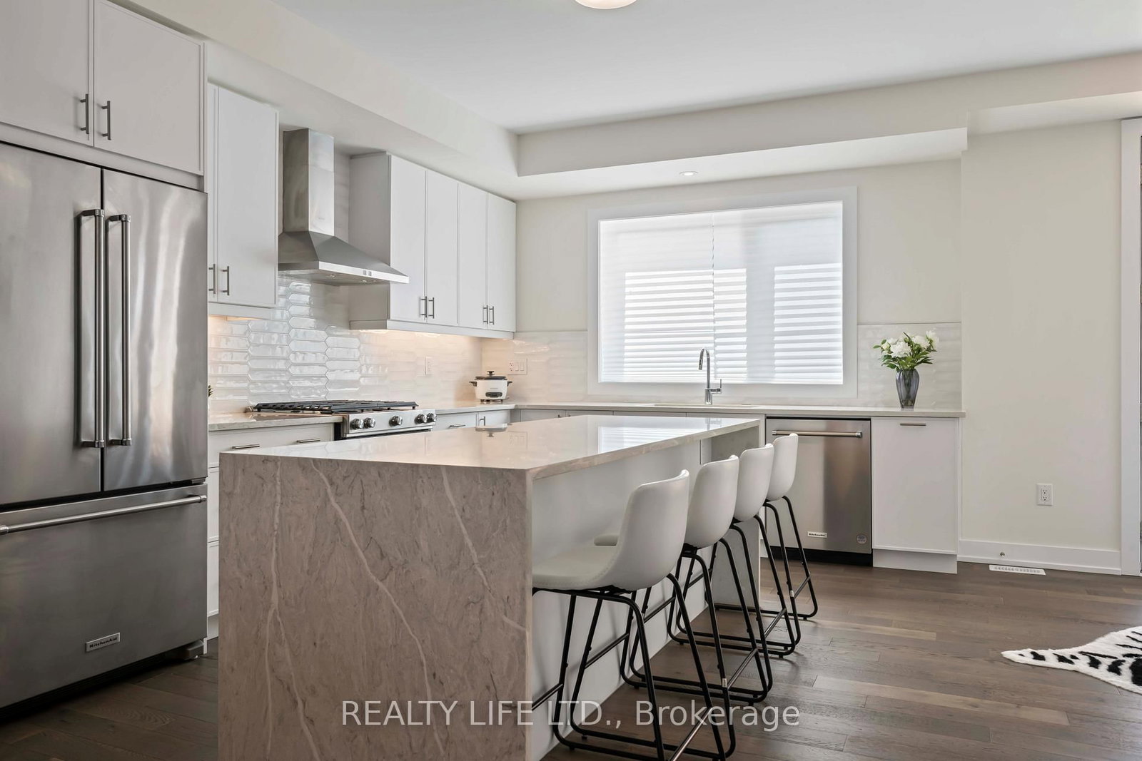 2273 Turnberry Road, Unit 6 - Photo 15