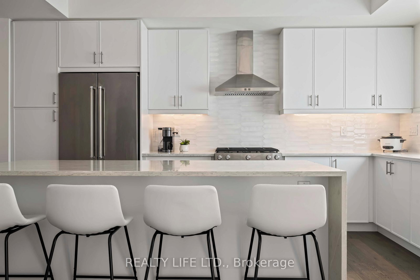 2273 Turnberry Road, Unit 6 - Photo 17