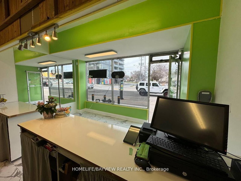 763 The Queensway Ave, Toronto, M8Z 1N1 | Image 3