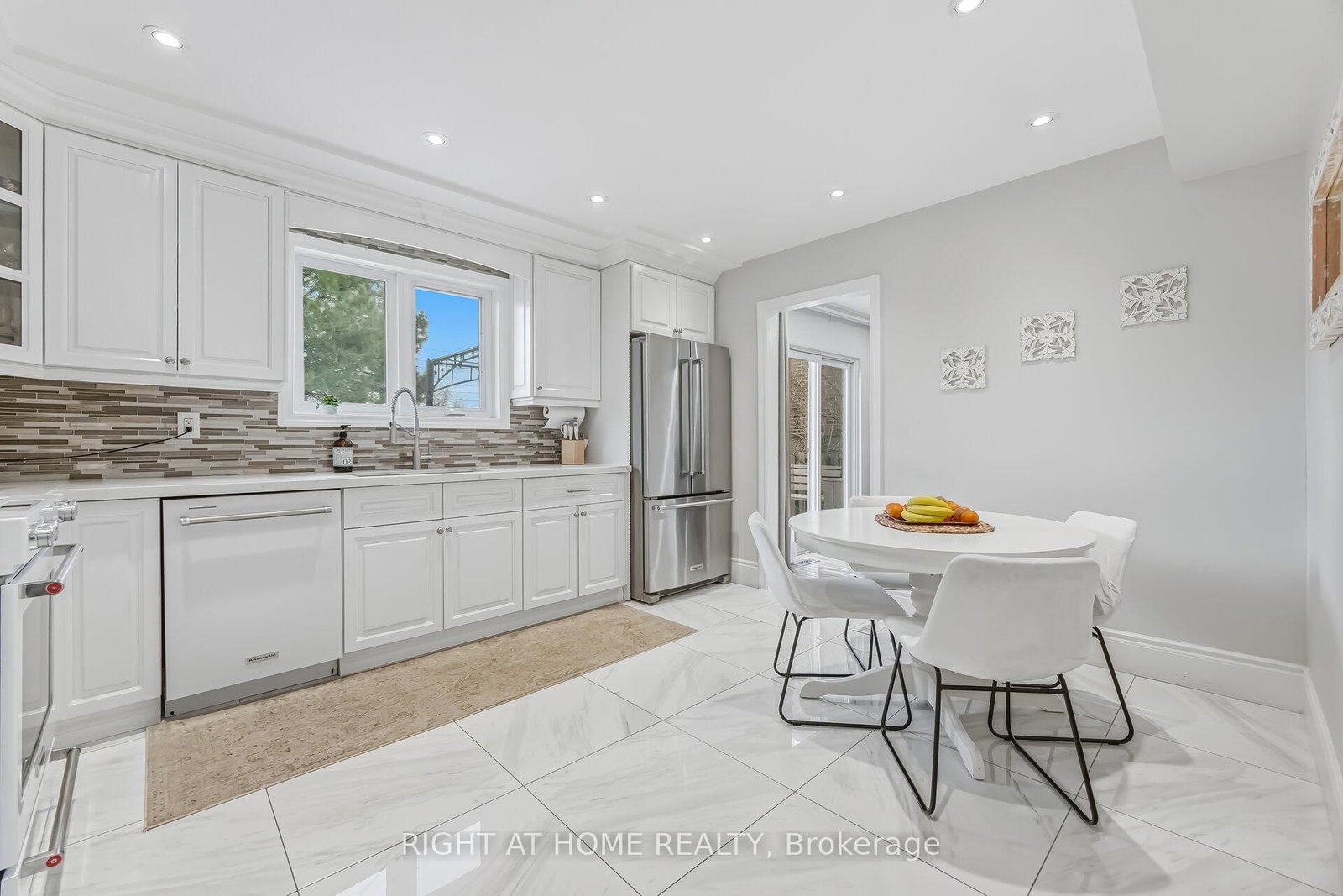 909 Lovingston Crescent - Photo 13