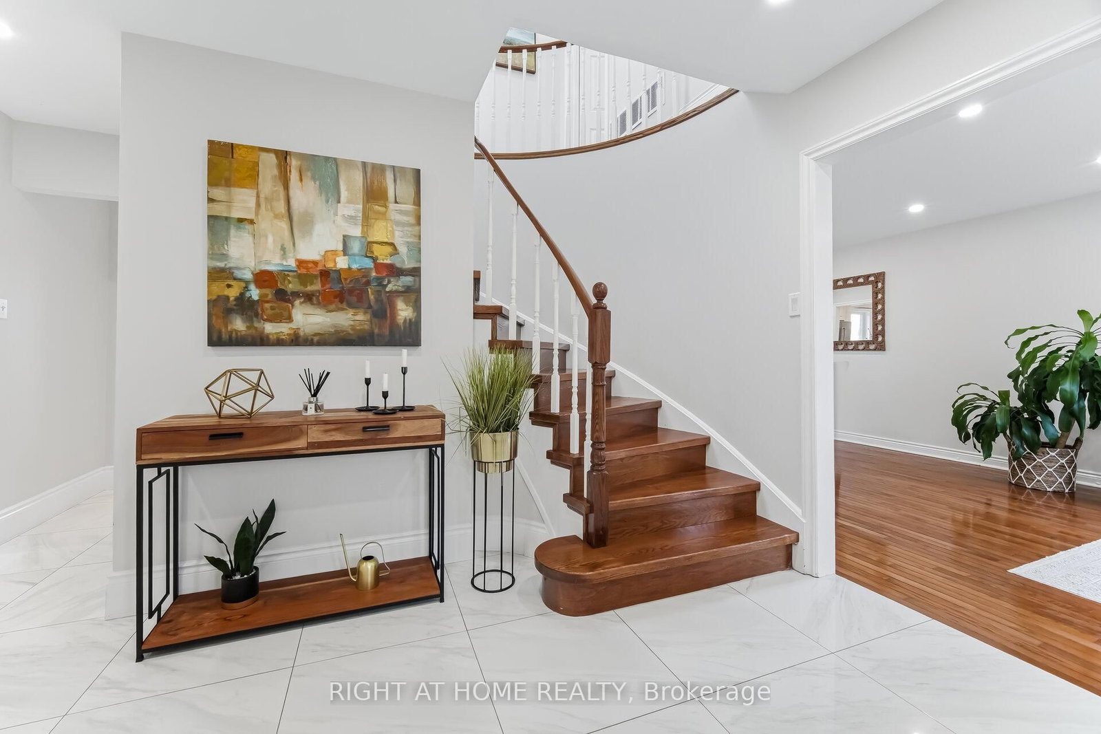 909 Lovingston Crescent - Photo 8