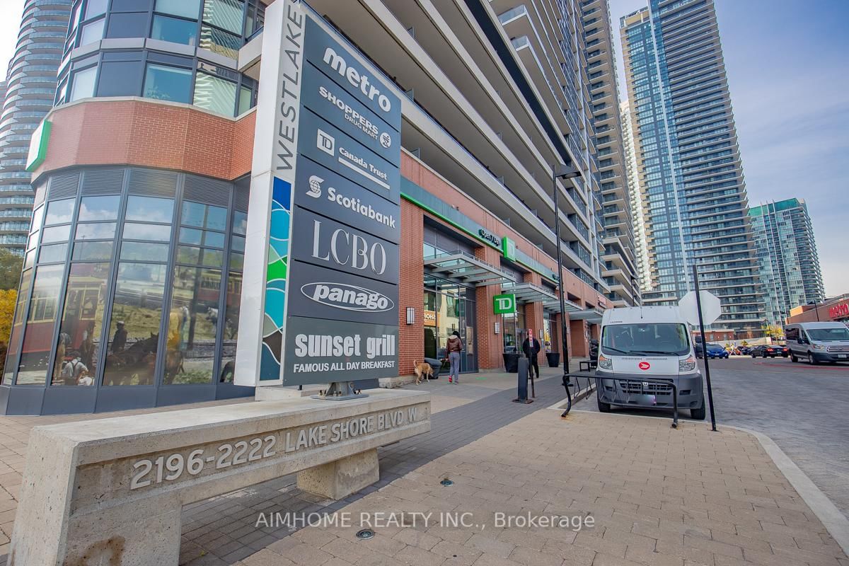2212 Lakeshore Boulevard W, Unit 304 - Photo 11