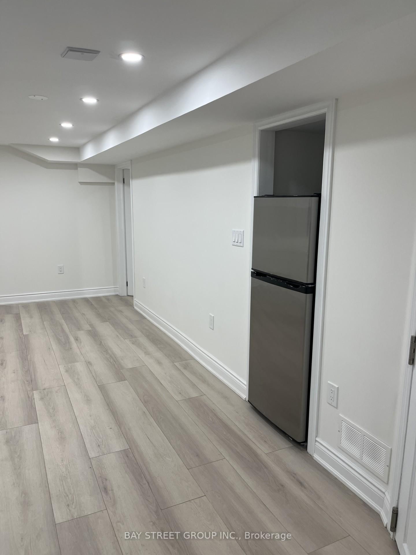 114 Mill (lower) Street N - Photo 2