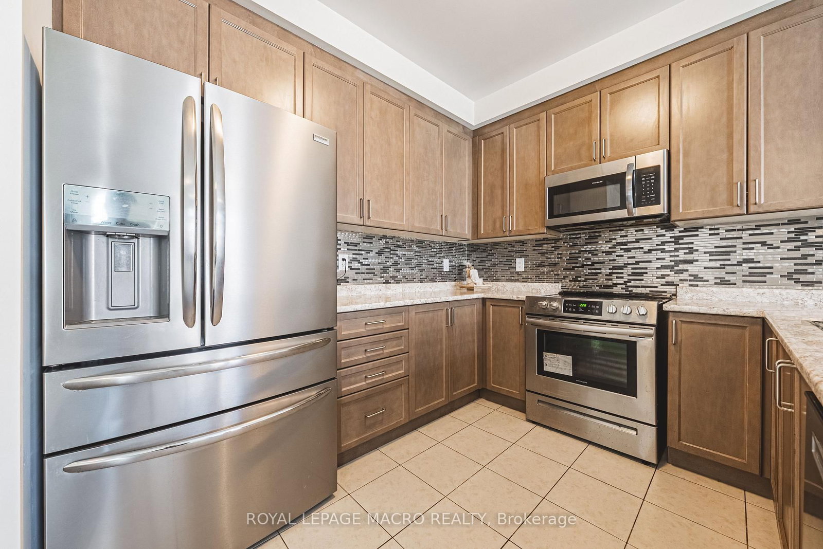 728 Kennedy Circle W - Photo 13