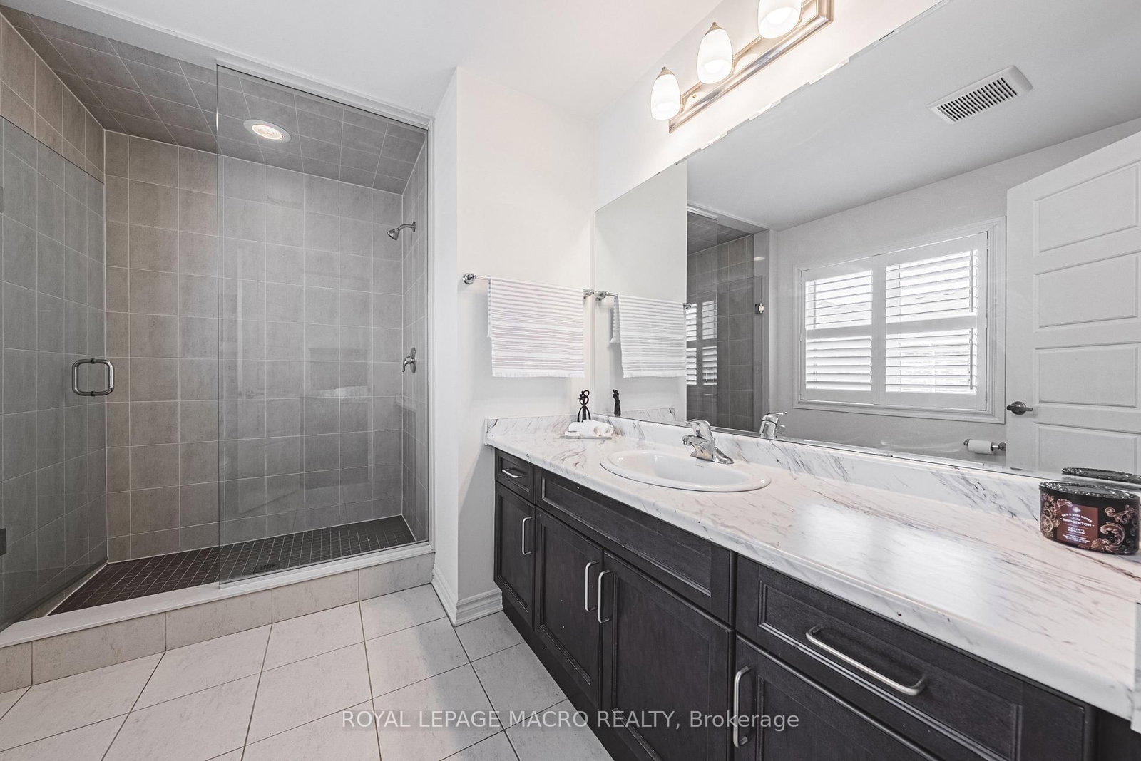 728 Kennedy Circle W - Photo 33