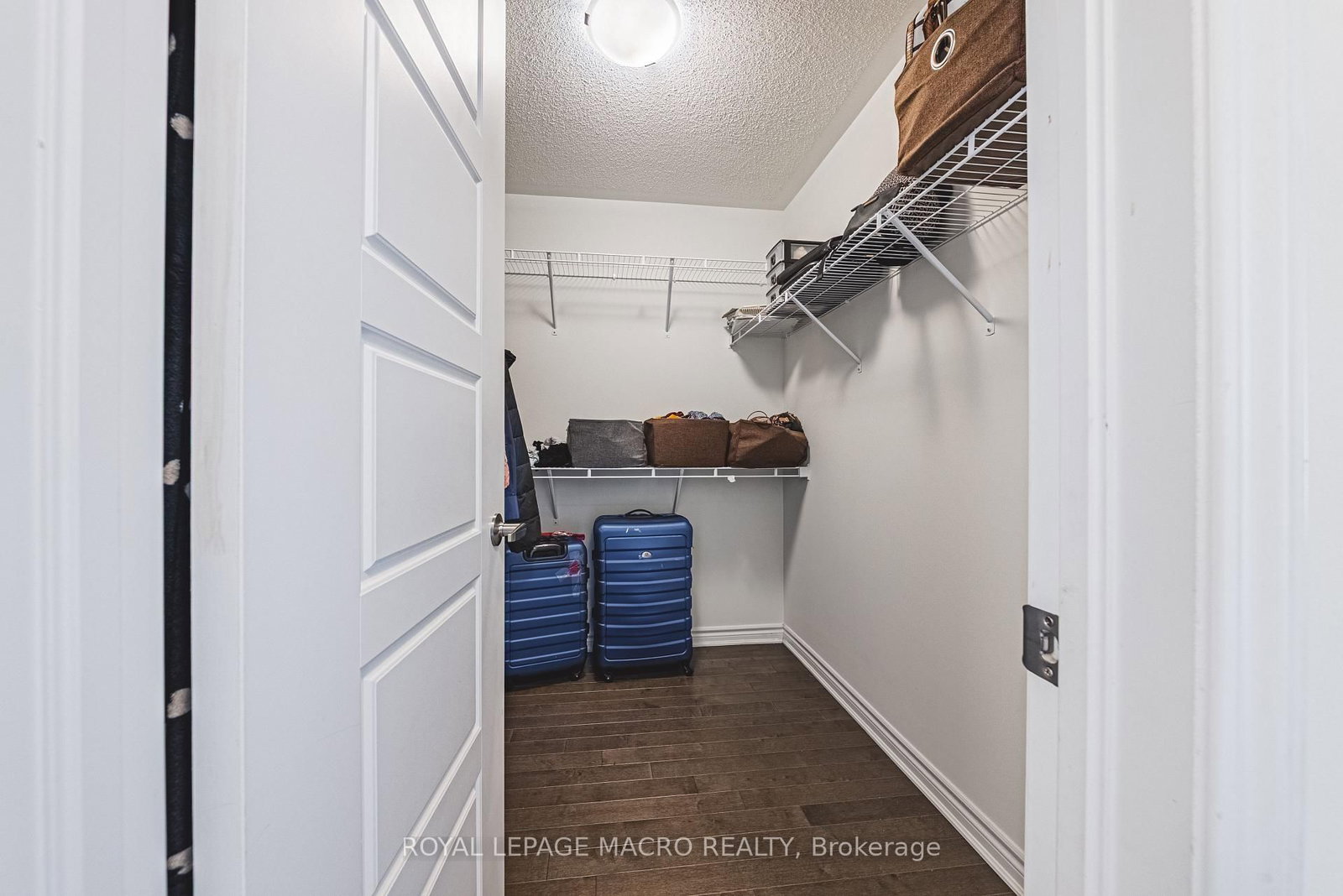 728 Kennedy Circle W - Photo 35