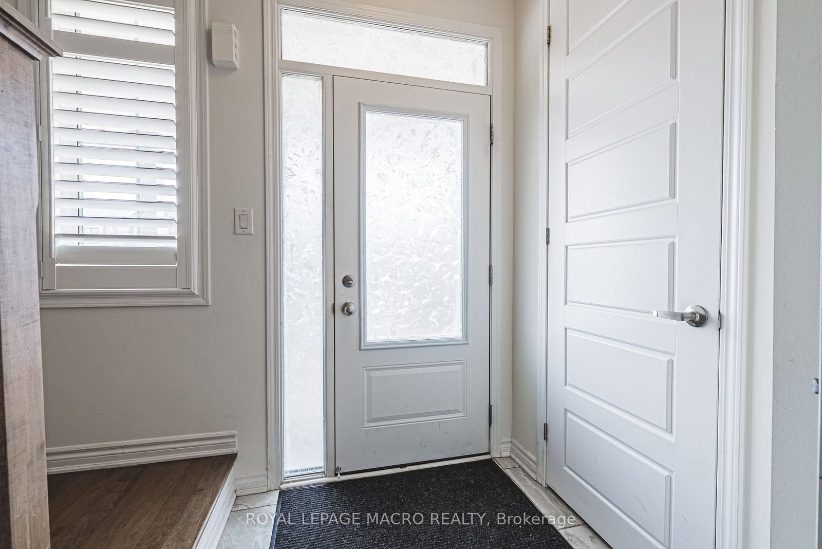 728 Kennedy Circle W - Photo 7