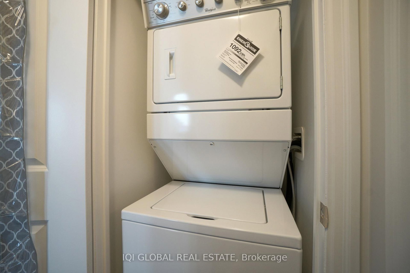 80 Esther Lorrie Drive, Unit 1022 - Photo 35