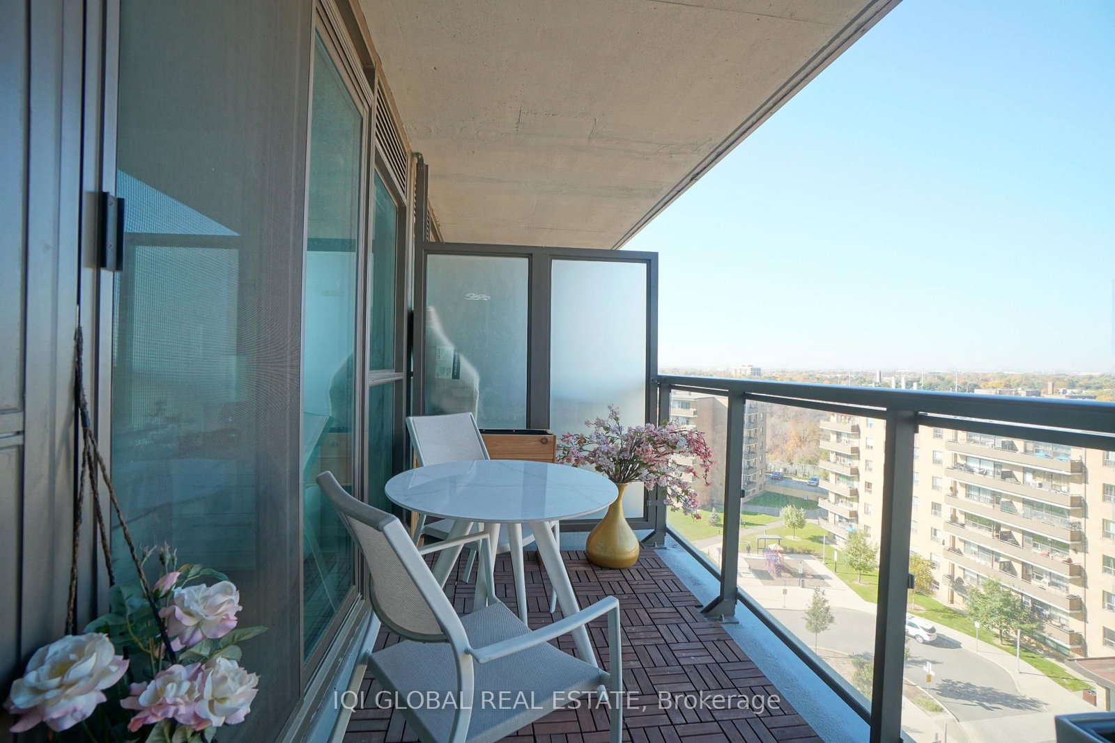 80 Esther Lorrie Drive, Unit 1022 - Photo 37