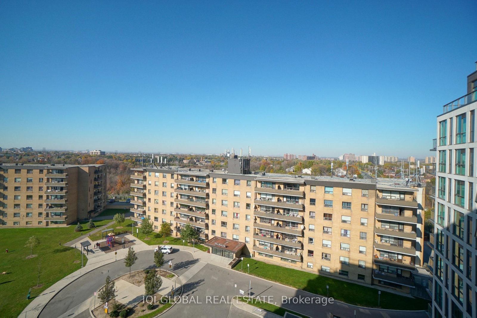 80 Esther Lorrie Drive, Unit 1022 - Photo 38