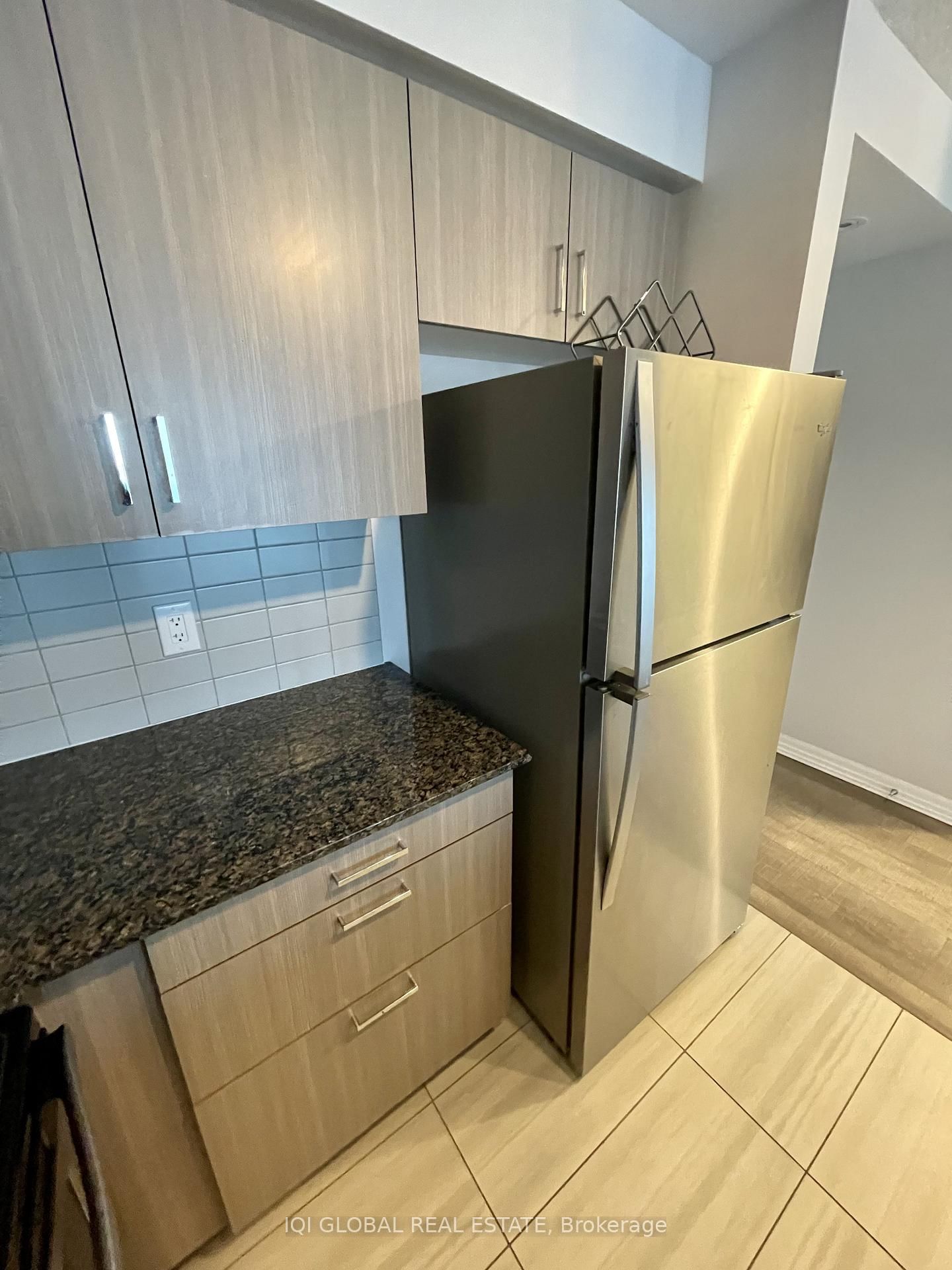 80 Esther Lorrie Drive, Unit 1022 - Photo 7