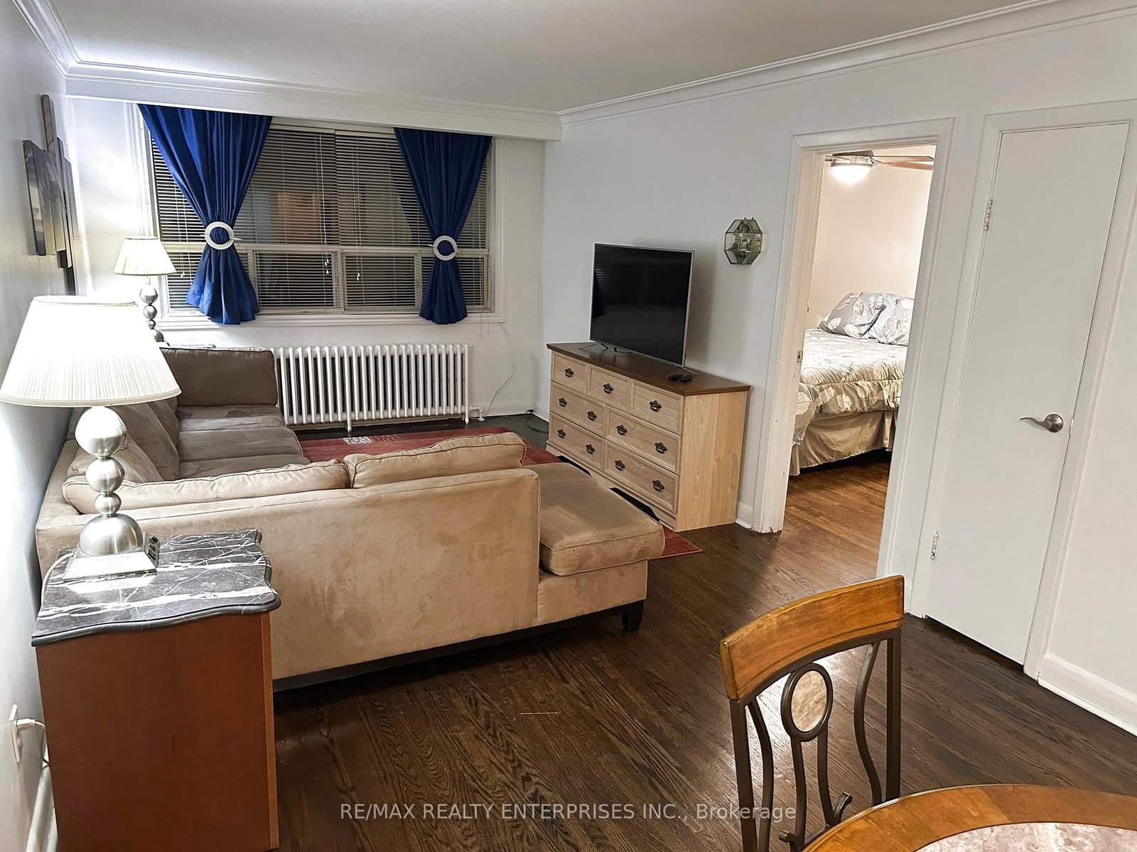 2 - 297 Lakeshore Road E, Mississauga 3