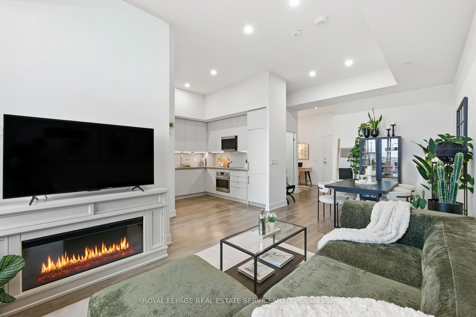 297 Oak Walk Drive, Unit 314