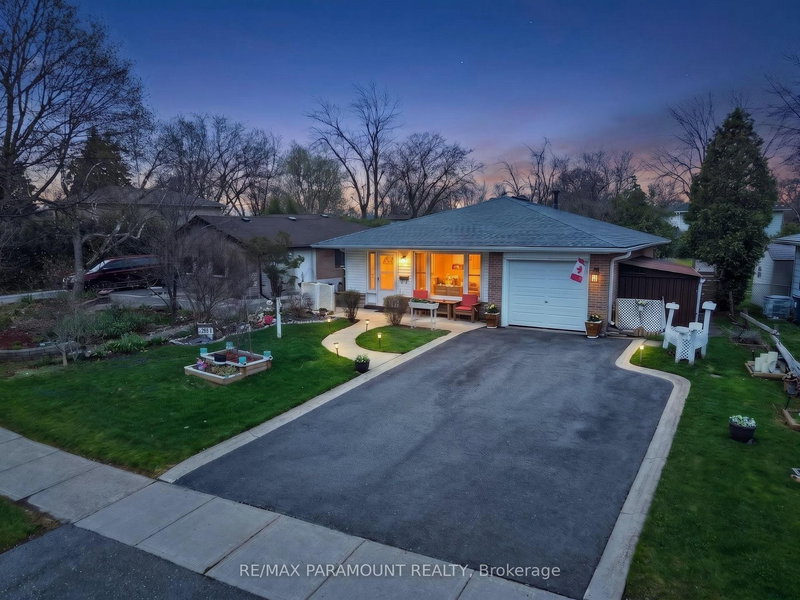 263 Bartley Bull Pkwy, Brampton, L6W 2L2 | Image 2