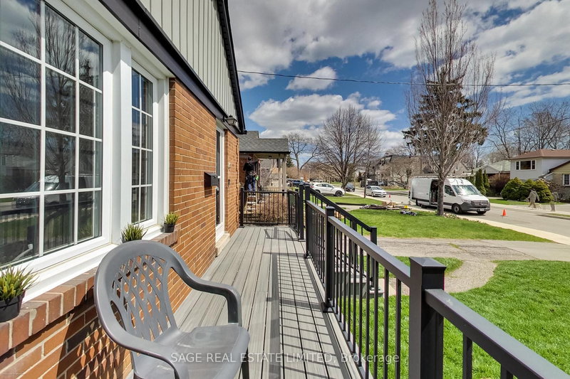 48 Murrie St, Toronto, M8V 1X7 | Image 2