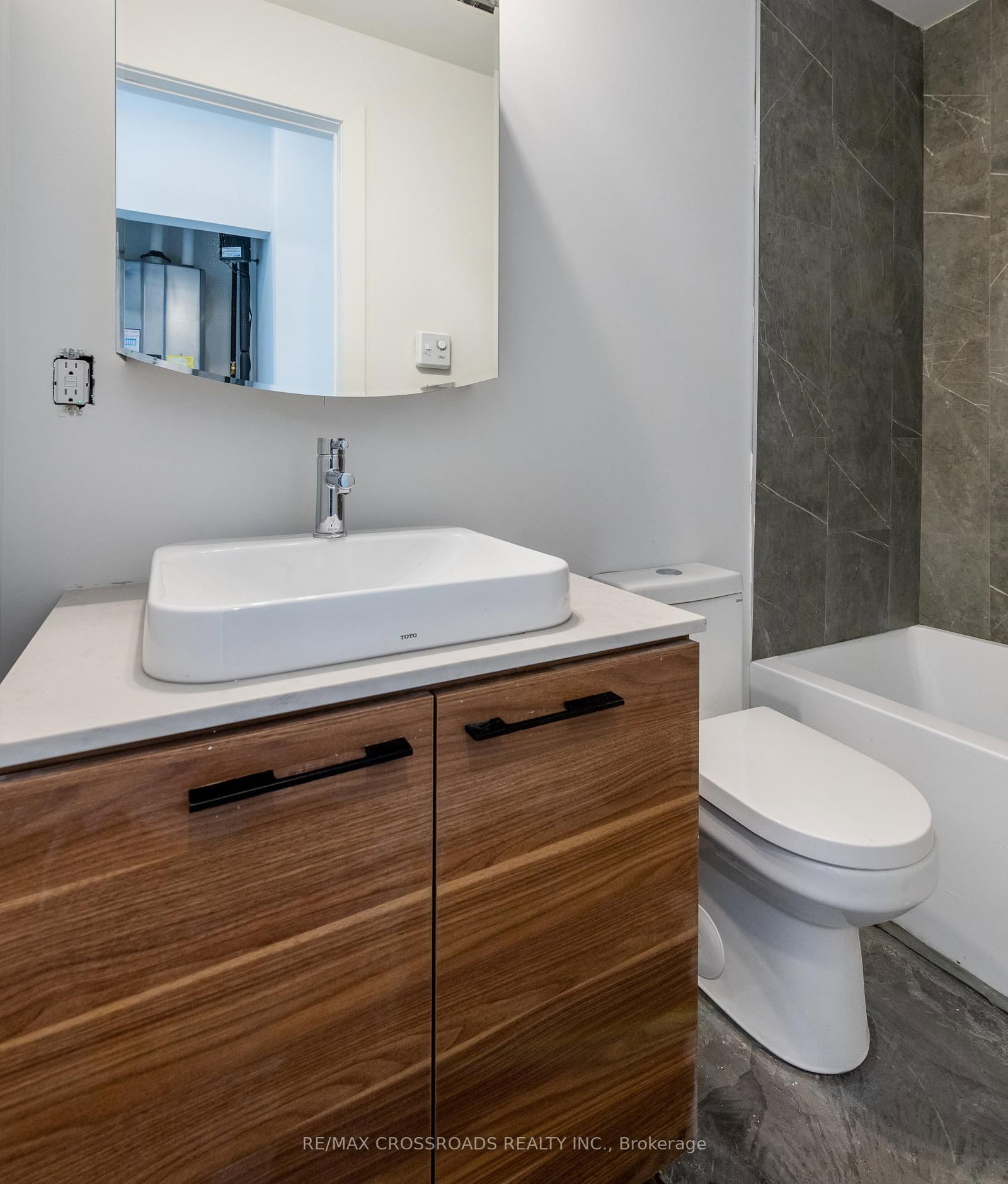 3333 Dundas Street W, Unit 3A - Photo 4