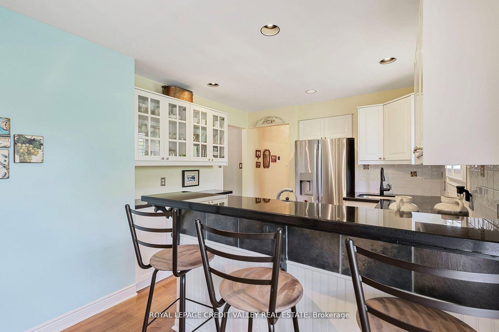 24 Ladore Drive - Photo 11