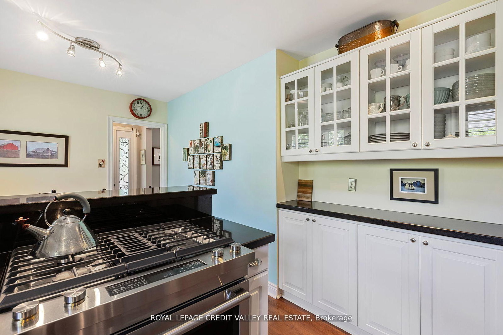 24 Ladore Drive - Photo 12