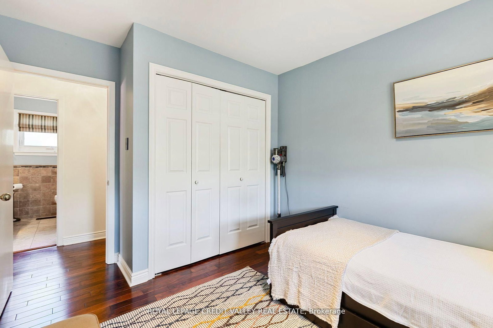 24 Ladore Drive - Photo 15