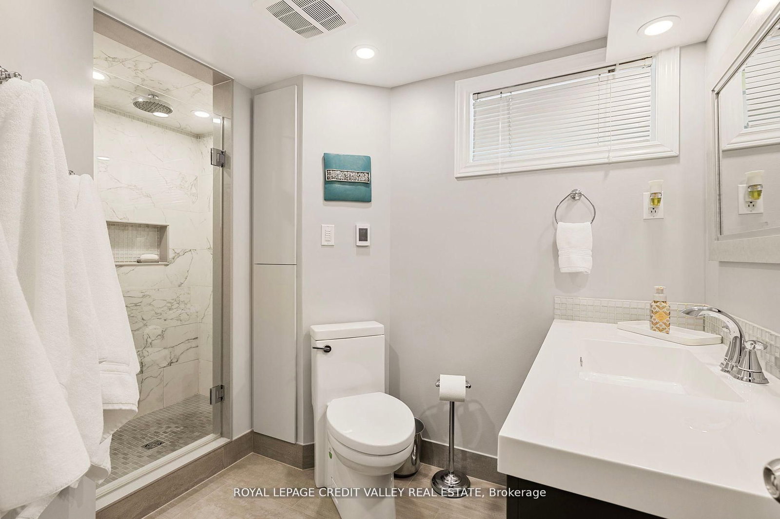 24 Ladore Drive - Photo 27