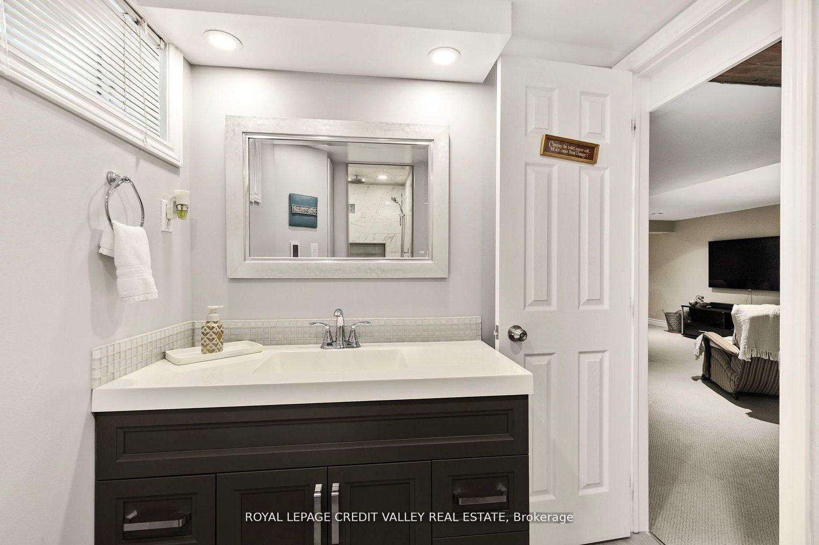 24 Ladore Drive - Photo 28