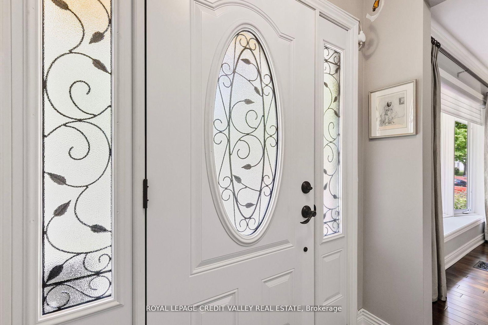 24 Ladore Drive - Photo 4