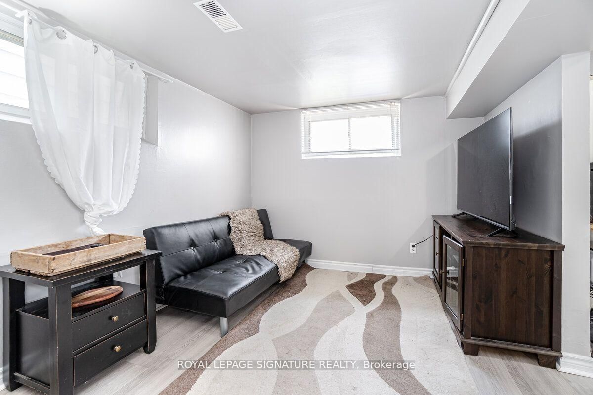 1078 Eastmount Avenue, Unit 2 - Photo 10