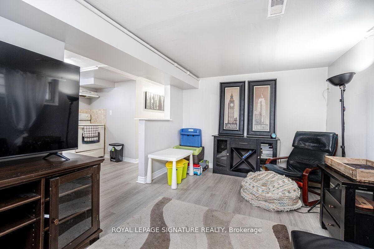 1078 Eastmount Avenue, Unit 2 - Photo 12