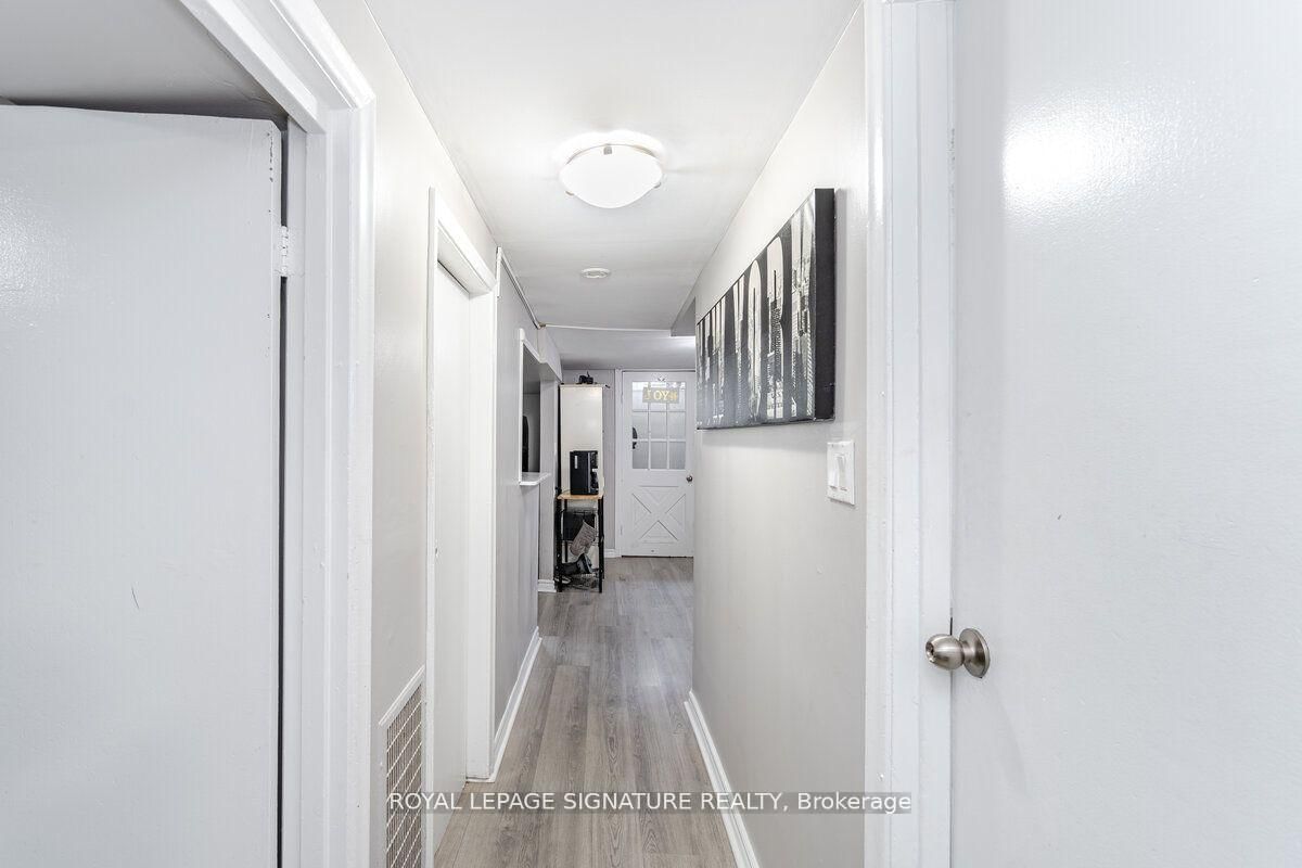 1078 Eastmount Avenue, Unit 2 - Photo 14