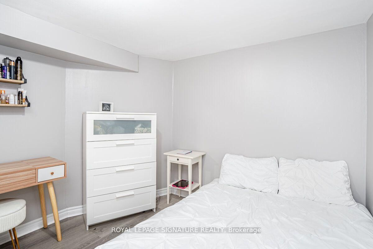 1078 Eastmount Avenue, Unit 2 - Photo 16