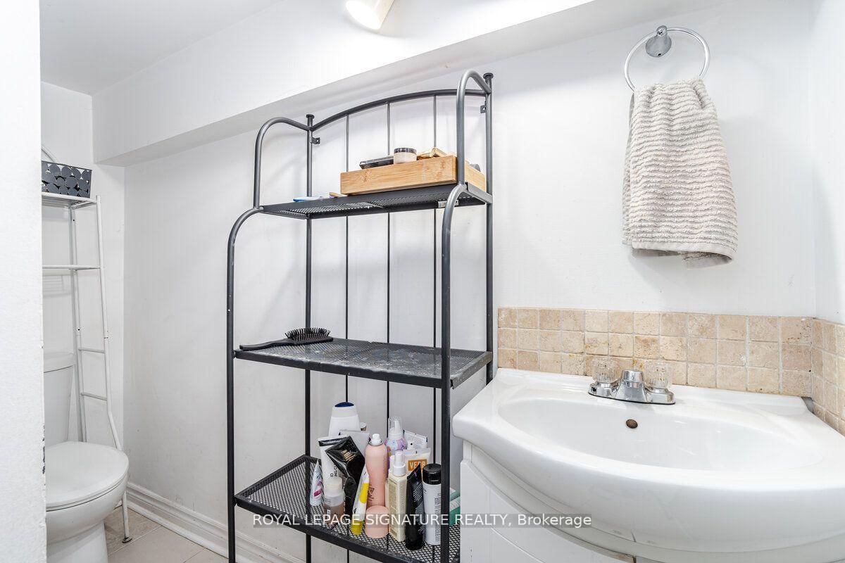 1078 Eastmount Avenue, Unit 2 - Photo 20