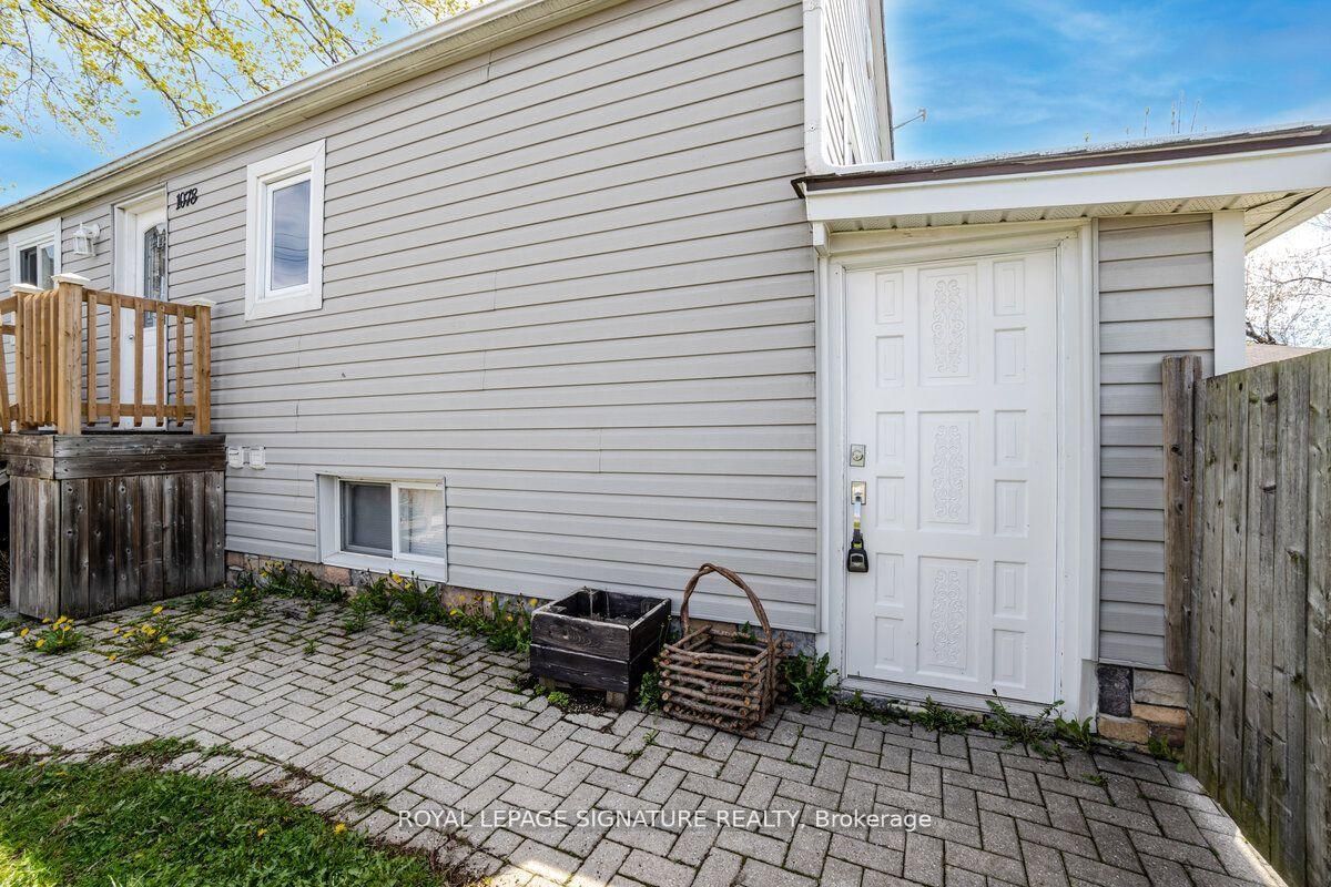 1078 Eastmount Avenue, Unit 2 - Photo 4