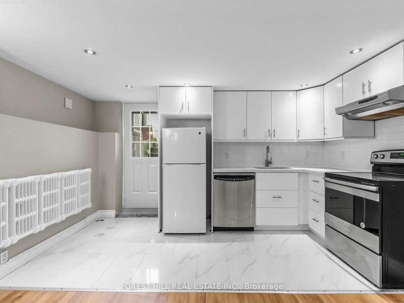 Lower - 12 Salem Ave, Toronto, M6H 3C1 | Image 3