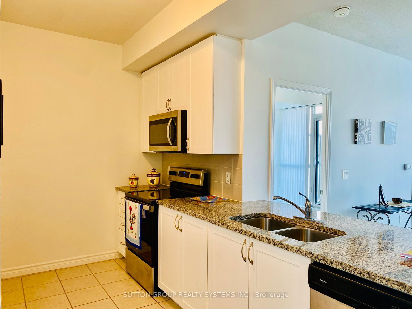 349 Rathburn Road W, Unit 301 - Photo 10