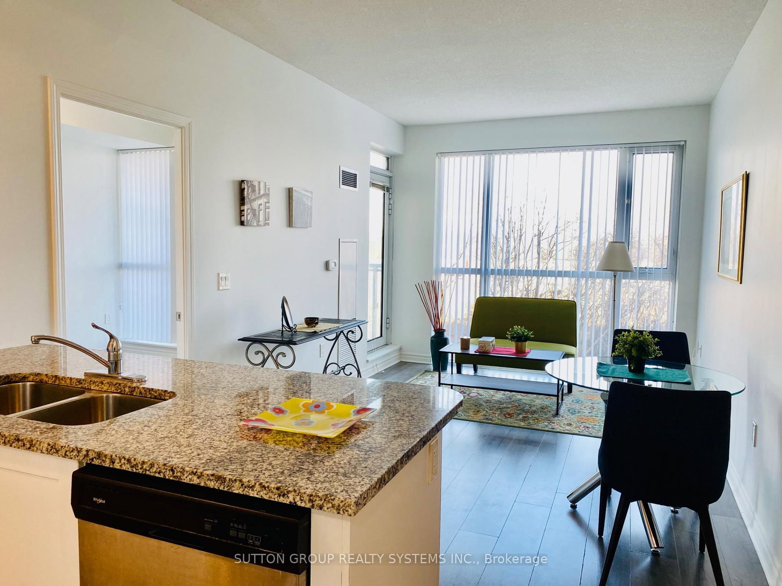 349 Rathburn Road W, Unit 301 - Photo 5