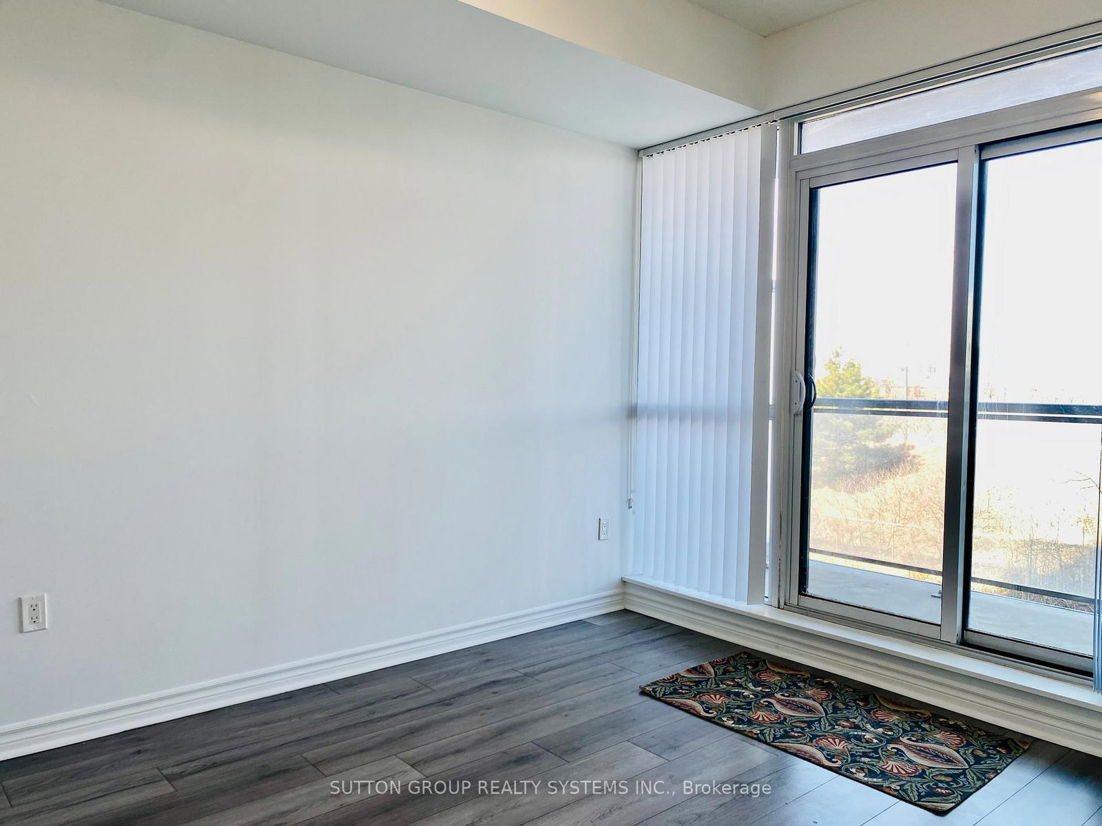 349 Rathburn Road W, Unit 301 - Photo 8