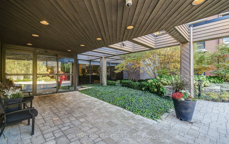 812 - 1400 Dixie Rd, Mississauga, L5E 3E1 | Image 3