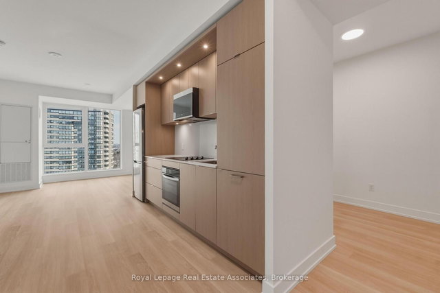 1802 - 25 Cordova Avenue