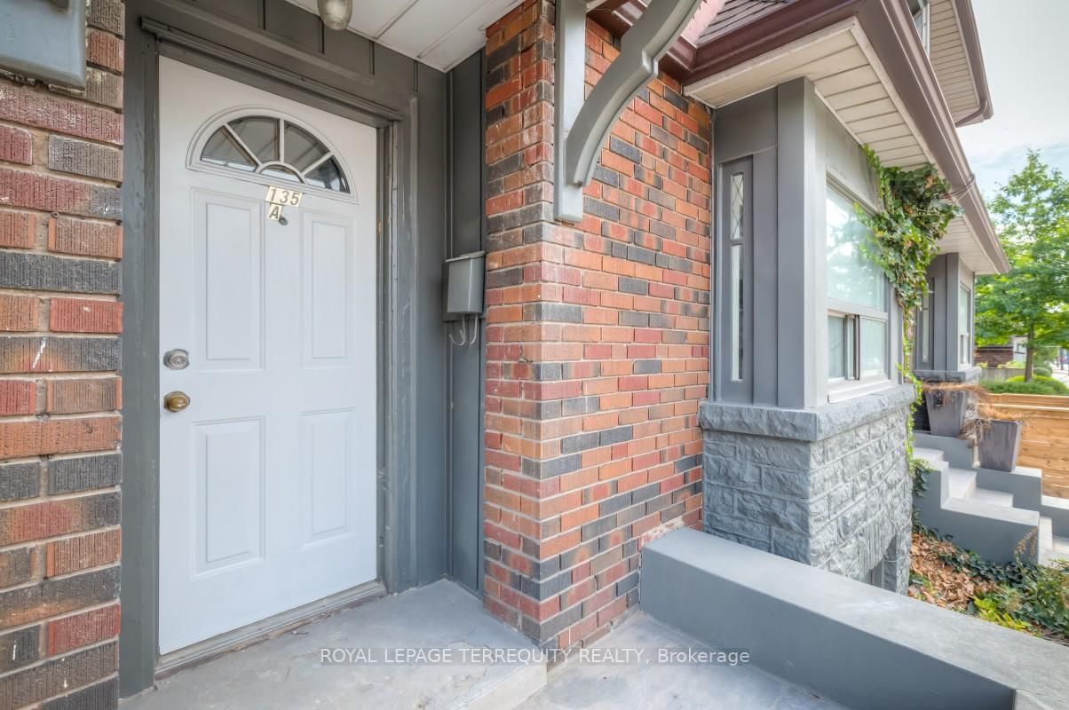 135 Jane Street, Unit 1 - Photo 2