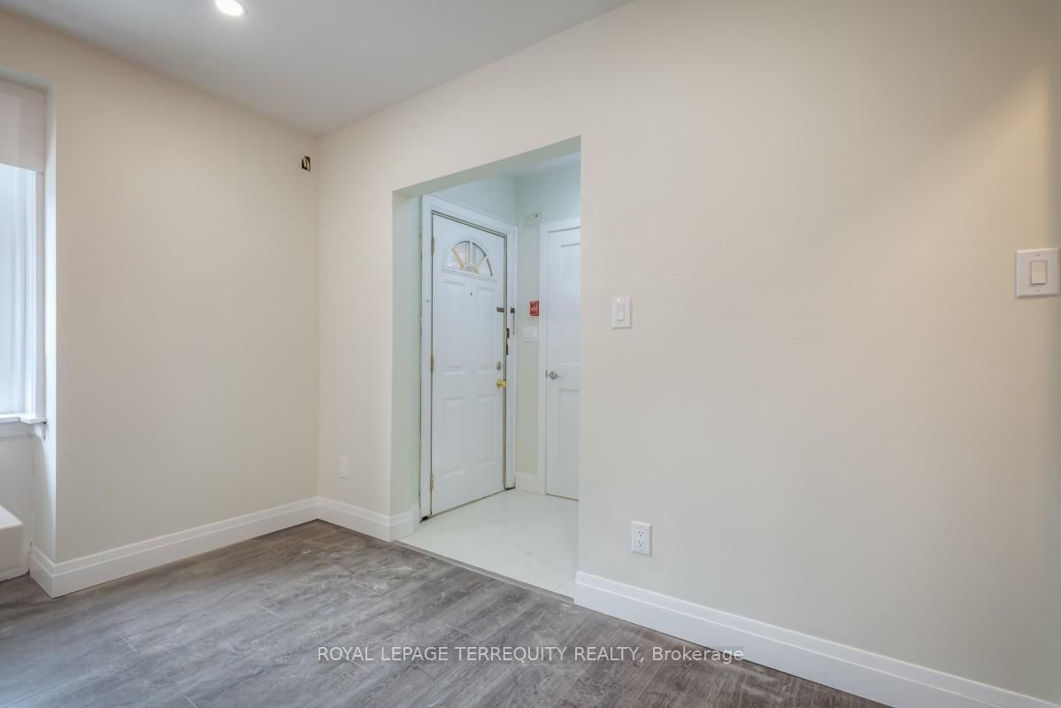 135 Jane Street, Unit 1 - Photo 4