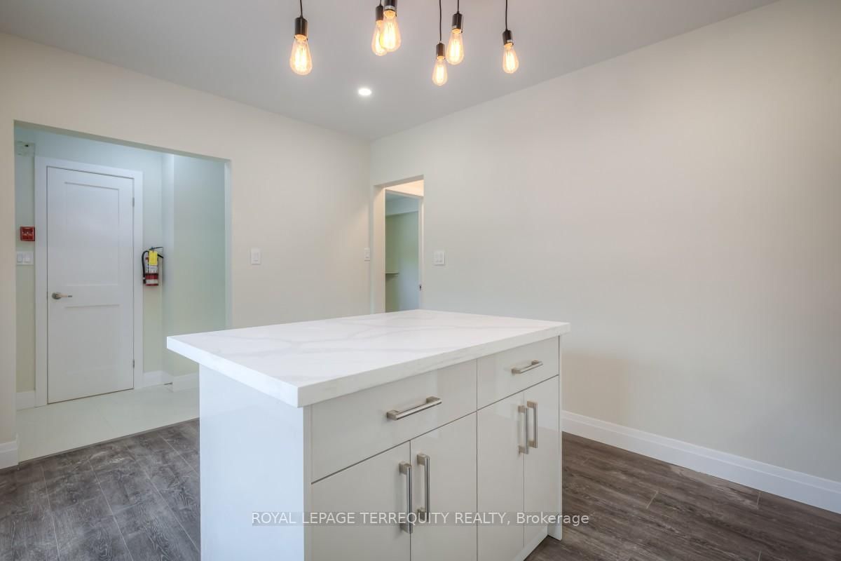 135 Jane Street, Unit 1 - Photo 9