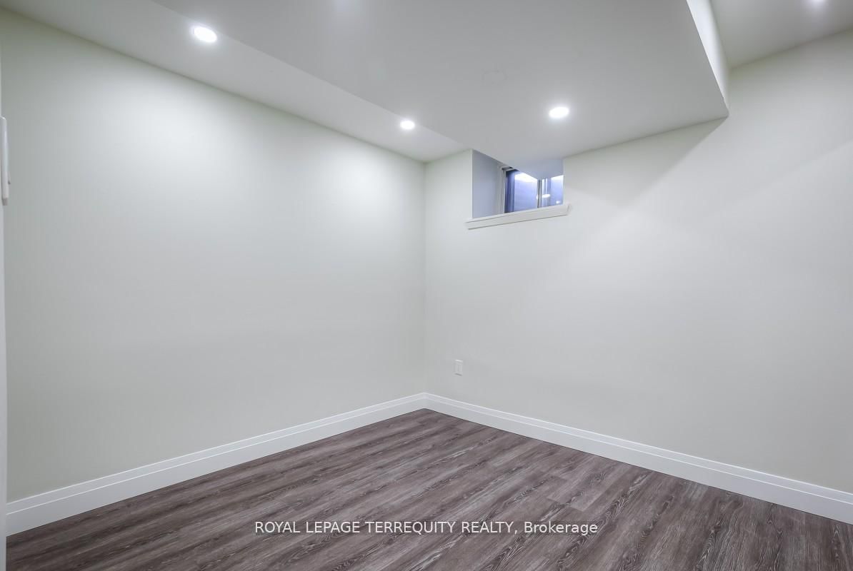 135 Jane Street, Unit 5 - Photo 14