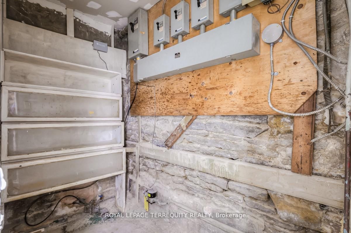 135 Jane Street, Unit 5 - Photo 20